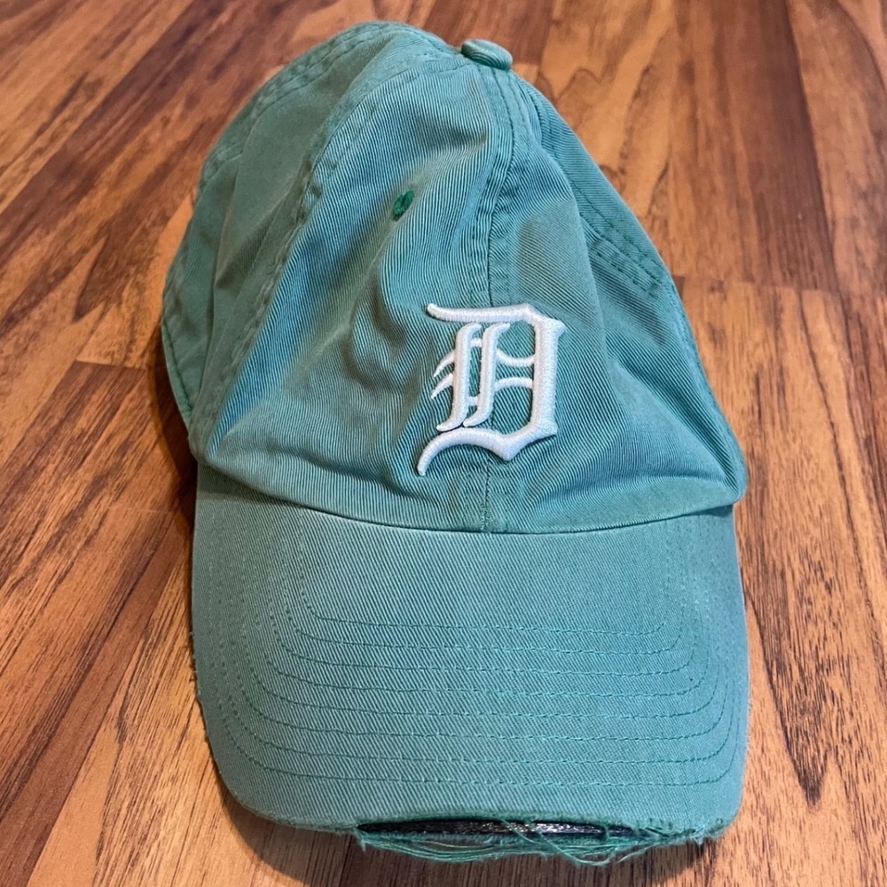Detroit Tigers Twins Enterprise Hat Large Green Fitted Shamrock Baseball Cap MLB